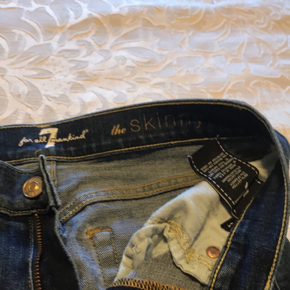 7 for All Mankind skinny jeans - Picture 3 of 6